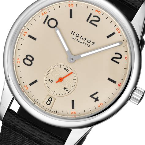 nomos glashütte.